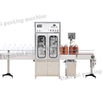 全自動(dòng)茶籽油灌裝機(jī)來(lái)襲，你還能淡定么？